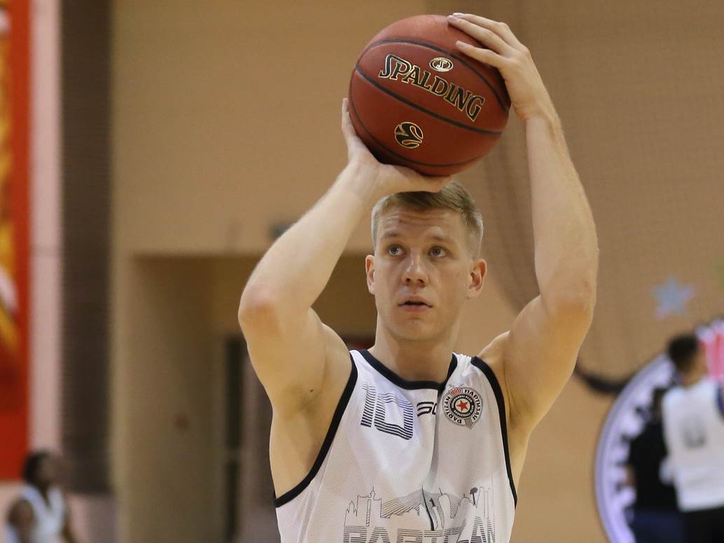  Kosarkasi-Partizana-ponovo-treniraju-u-hali-pauza-korona-virus-ABA-liga-Evrokup 