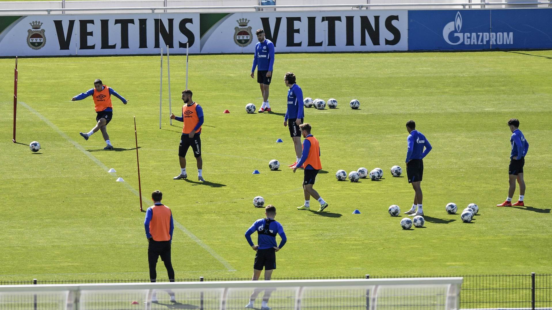  Fudbaleri trenirali pre dozvole: Ponuđena [ostavka] 