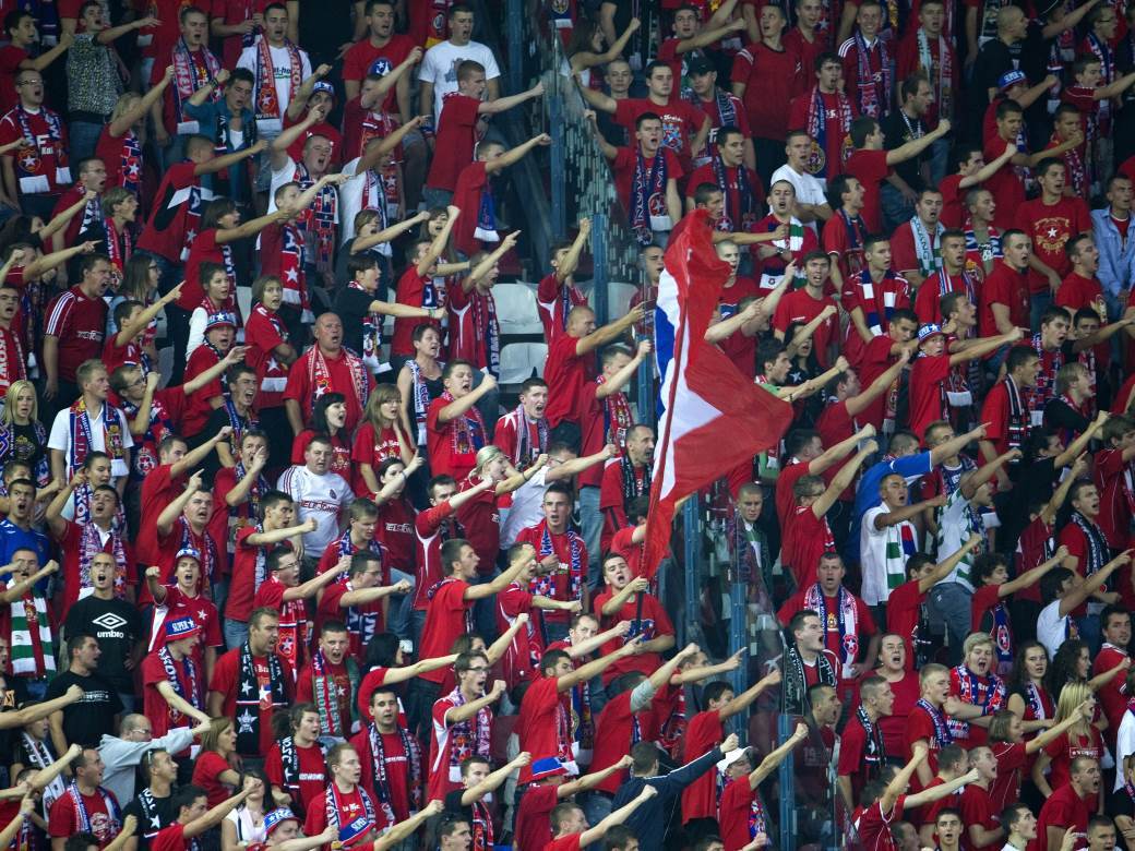  Poljska liga nastavak za navijačima na tribinama 