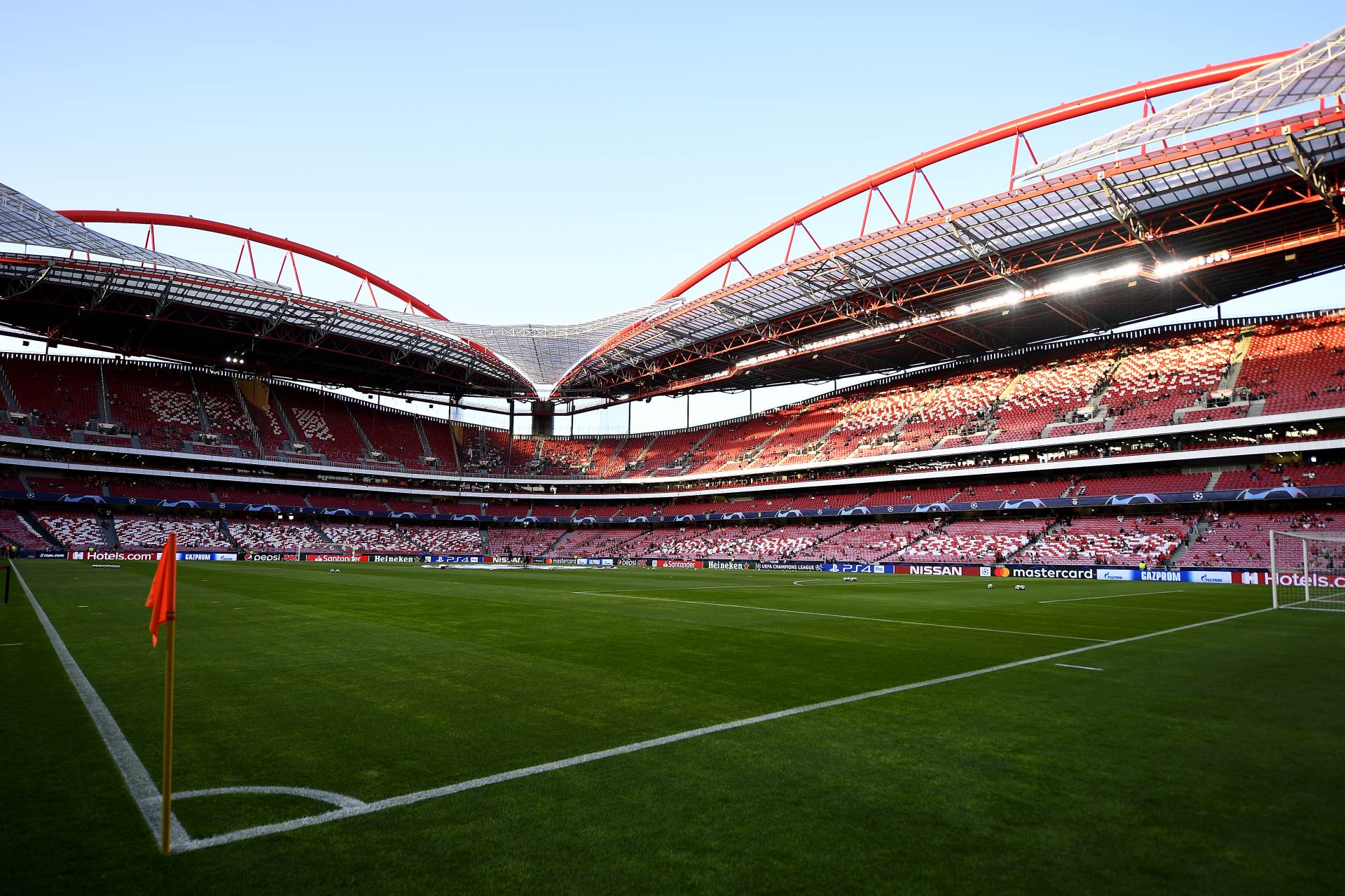  Fudbalska fešta: Završnica Lige šampiona i Lige Evrope u Portugalu!? 