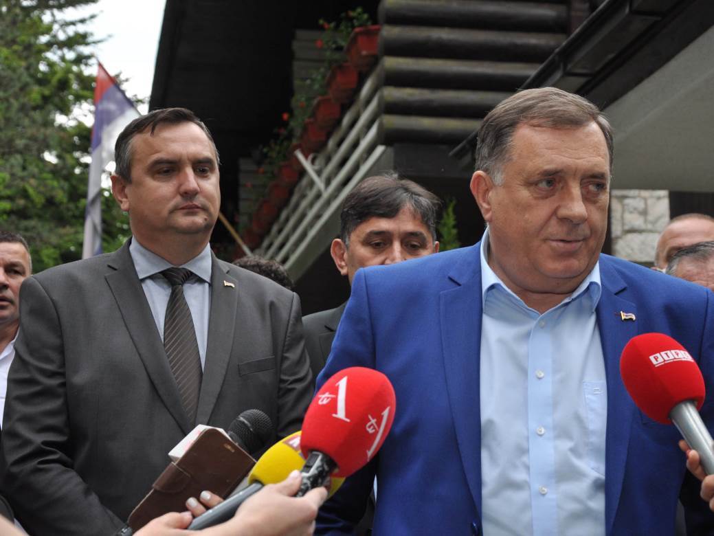  Prijedorski SNSD: Dodik podržava skup podrške Pavloviću 