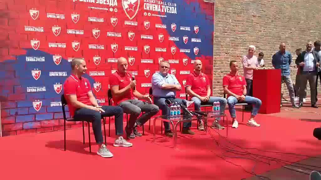  KK-Crvena-zvezda-pripreme-Kopaonik-Sasa-Obradovic-Savo-Lesic-trenira 