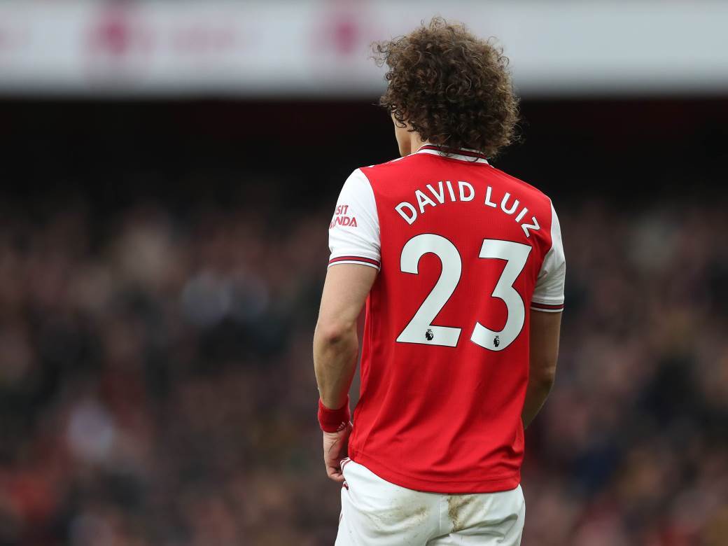  Arsenal Brentford David Luiz greška 