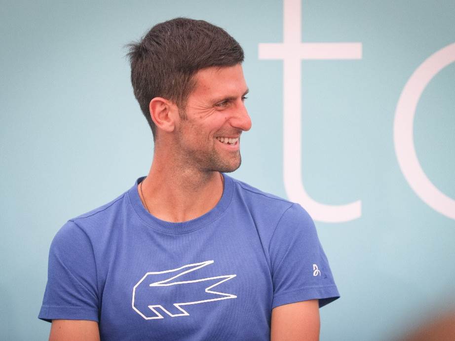  Novak-Djokovic-Visoko-BiH-posjeta-bosanske-piramide-meditacija 