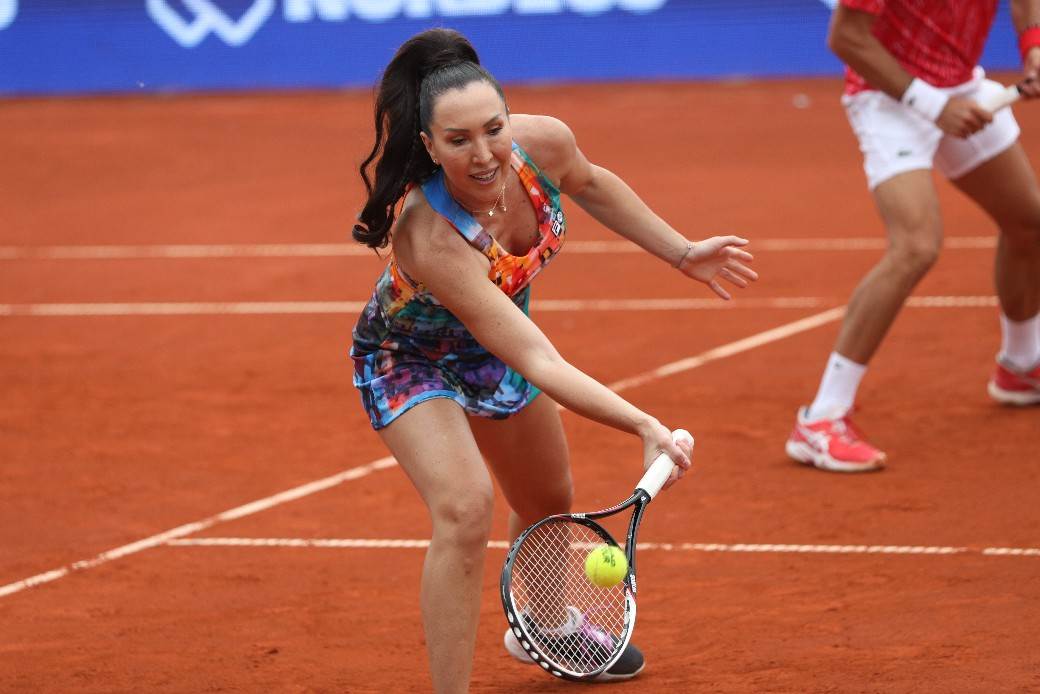  Jelena-Jankovic-opet-igra-tenis 