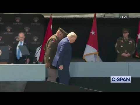  Šta bi ovo s Trampom? Nikako ne izgleda dobro! (VIDEO) 