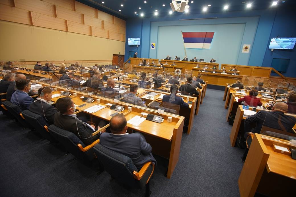  Skupština Srpske usvojila Deklaraciju o zaštiti prava SPC u Crnoj Gori 