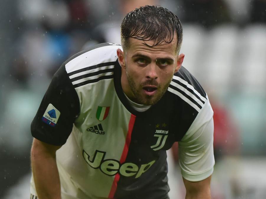  Miralem Pjanić izbačen iz tima - svađa sa Mauricijom Sarijem - Juventus 