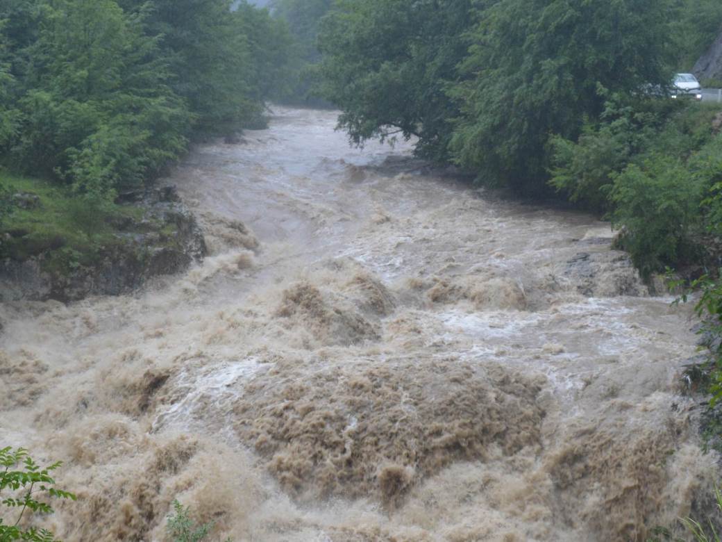  Situacija u Jevtićima se stabilizuje, štete ogromne 