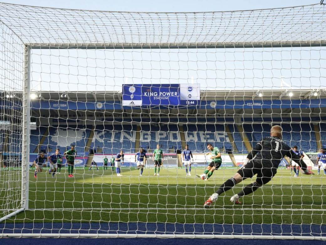  Pojacanje-za-Mancester-junajted-Kasper-Smajhel-Lester-Piter-Smajhel-legenda-kluba 