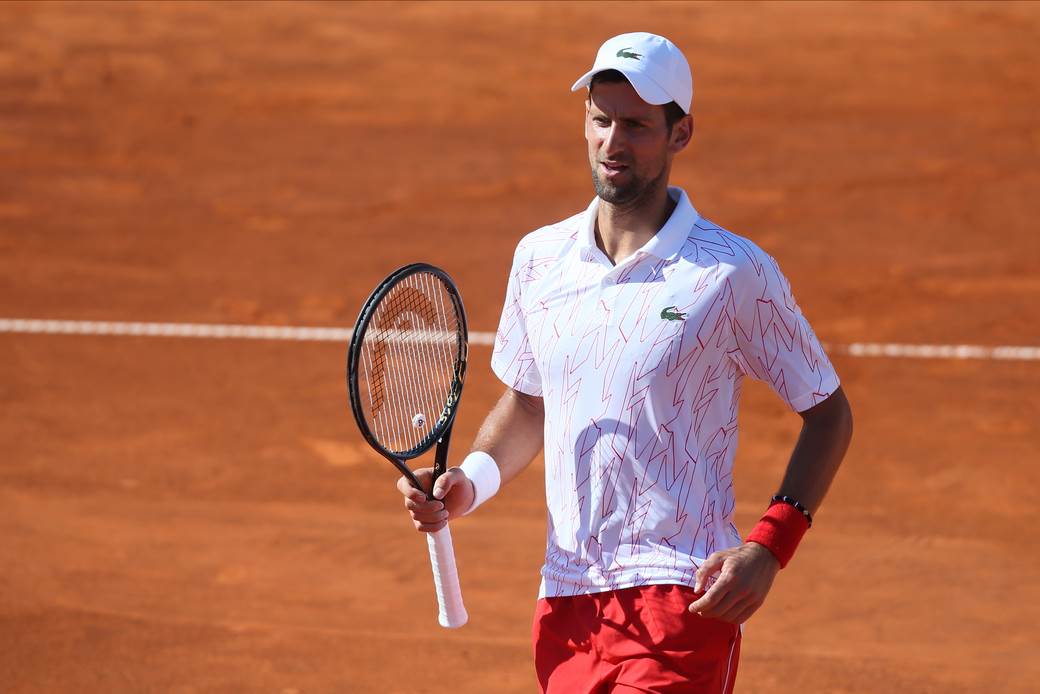  teniseri-Novak-Djokovic-ostavka-na-mjesto-predsjednika-ATP-igraca 