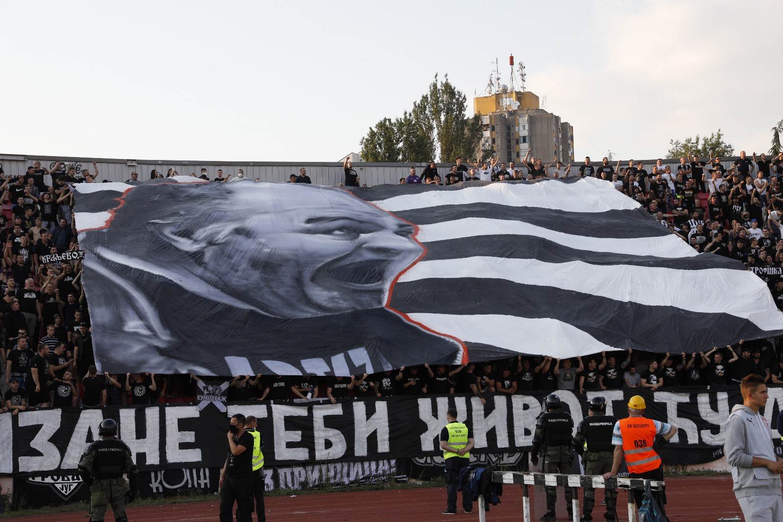  Miša transparent Grobari transparent Vojvodina - Partizan 