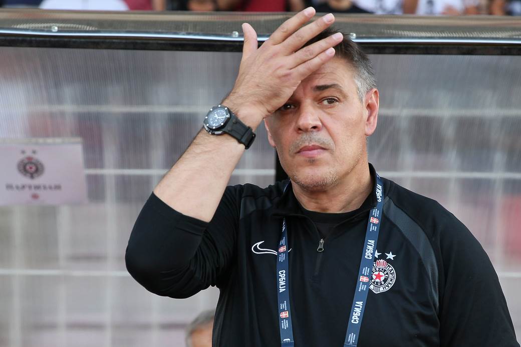 Savo Milošević ostaje trener Partizana 