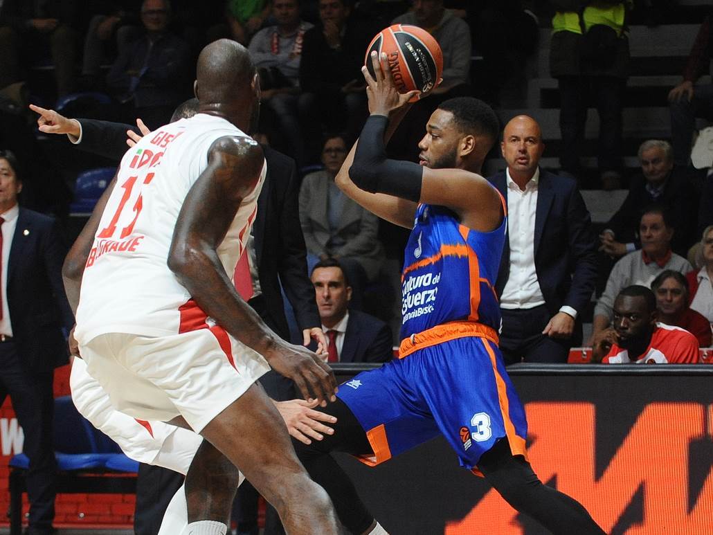  Zato ga Zvezda hoće: Lojd kao led, trojka kao kap za važnu pobedu Valensije 