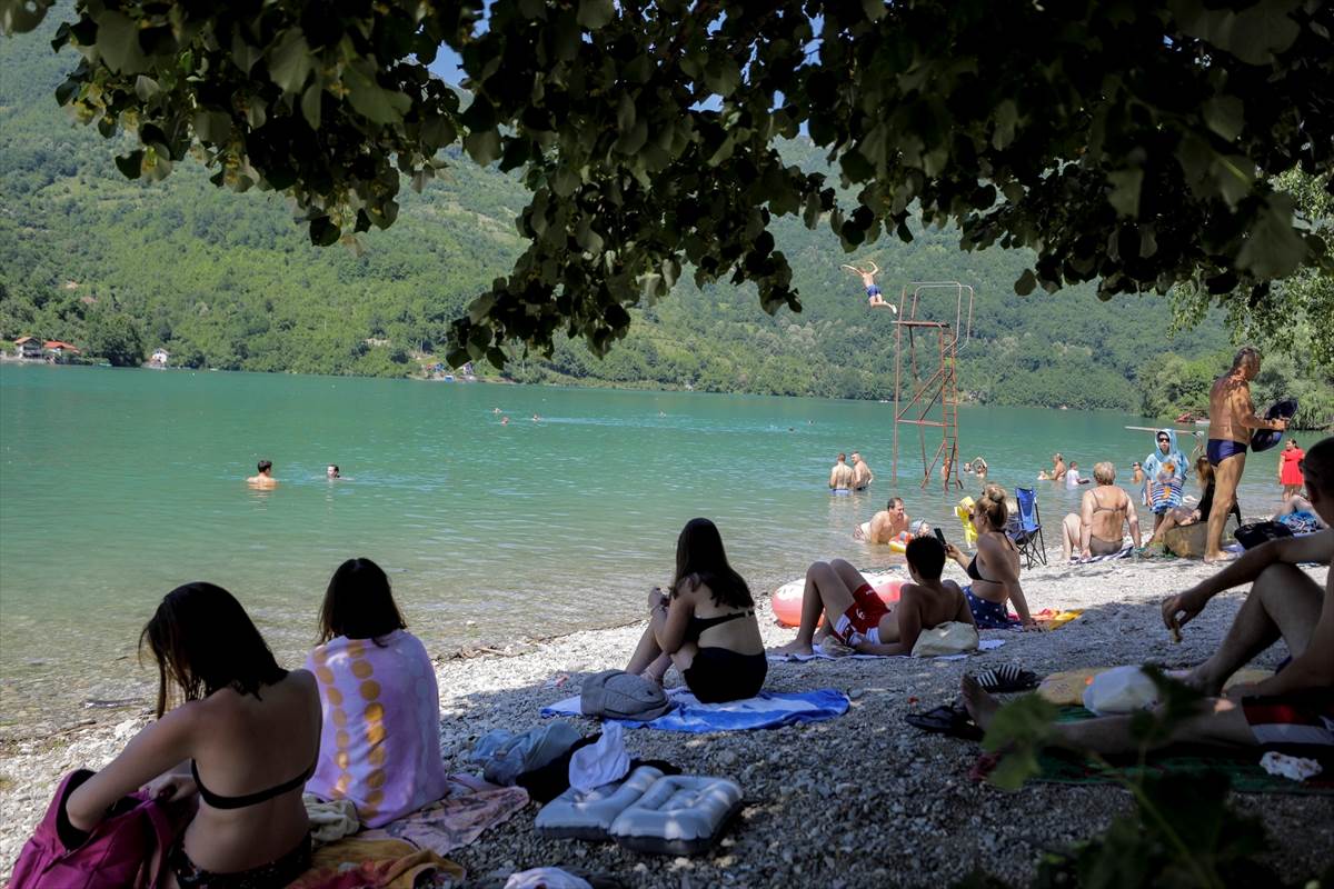  Alternativa moru: Jablaničko jezero puno kupača (FOTO) 