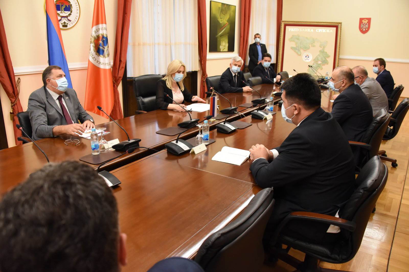  SNSD nastup u Srebrenici i Mostaru 