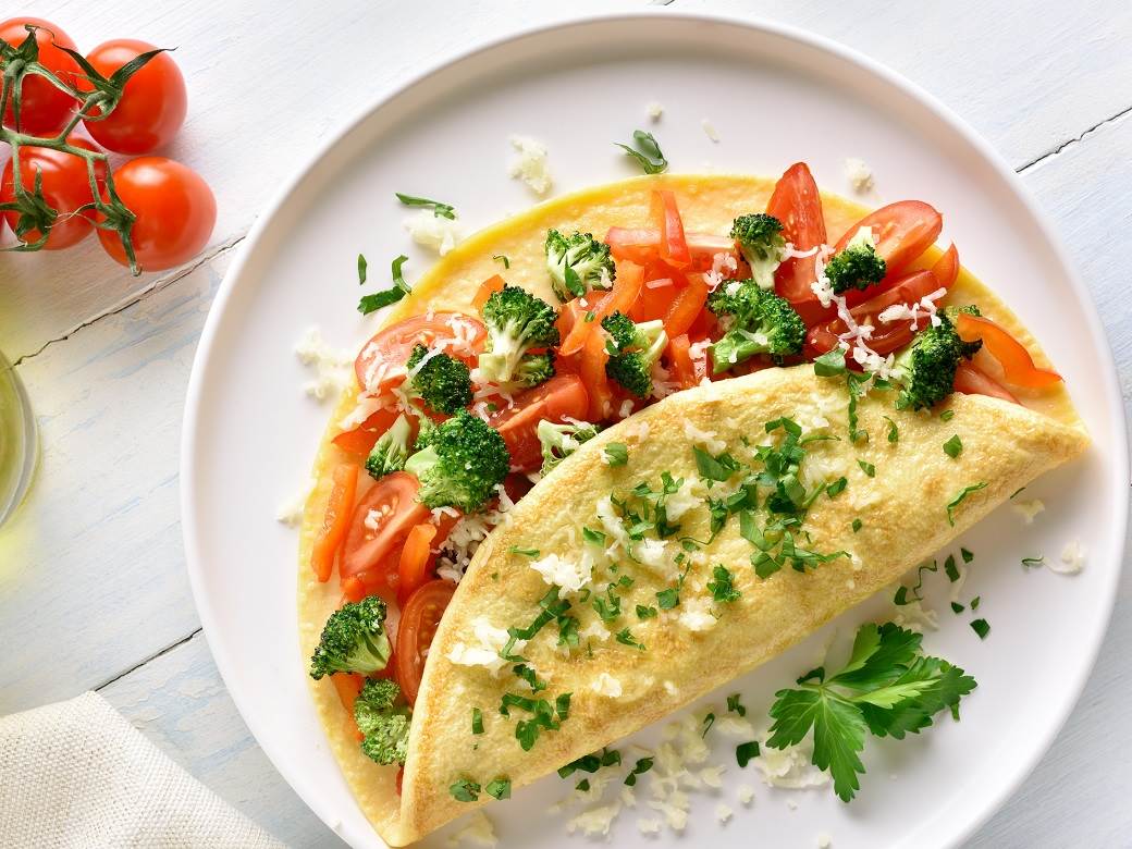  Omlet sa povrćem: Sjajan i zdrav doručak spreman očas posla! 