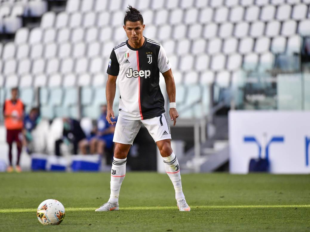  Kristijano-Ronaldo-golovi-slobodni-udarci-promasaji-ko-je-dao-vise-golova-Ronaldo-ili-Mesi 
