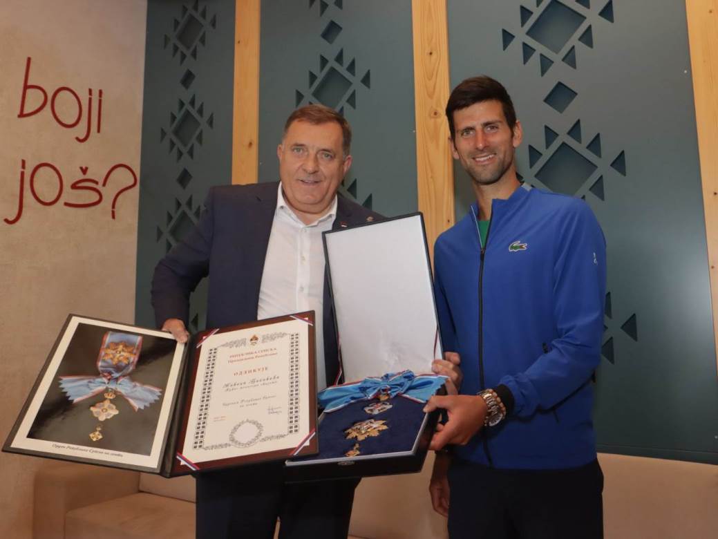  Novak Đoković primio orden RS od Milorada Dodika 