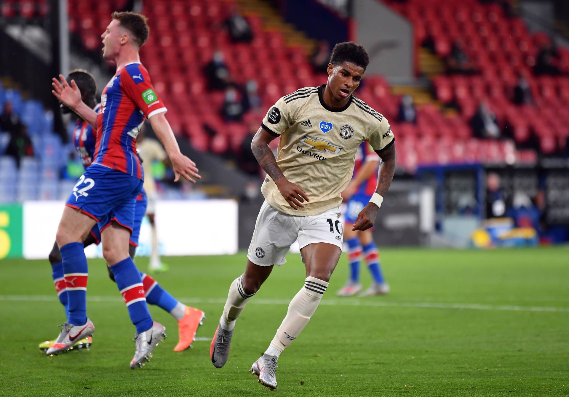  [Kuva u Engleskoj]: Tri tima na bod, a dva mesta vode u Ligu šampiona 