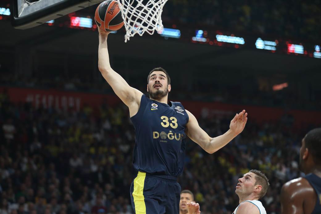  Nikola-Kalinic-presao-u-Valensija-Evroliga-najnovije-vesti 