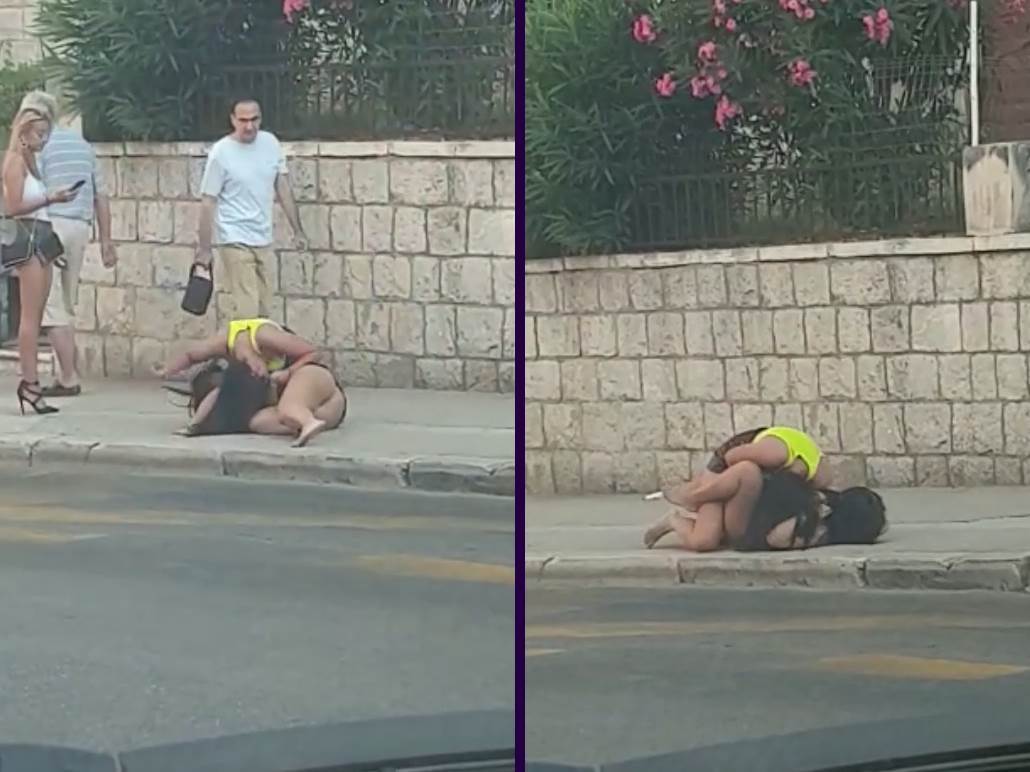  Neviđena tuča djevojaka na ulici, svi nijemo posmatrali (VIDEO) 