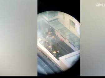  Procurio snimak: Radnici kineske ambasade u SAD spaljuju tajna dokumenta 