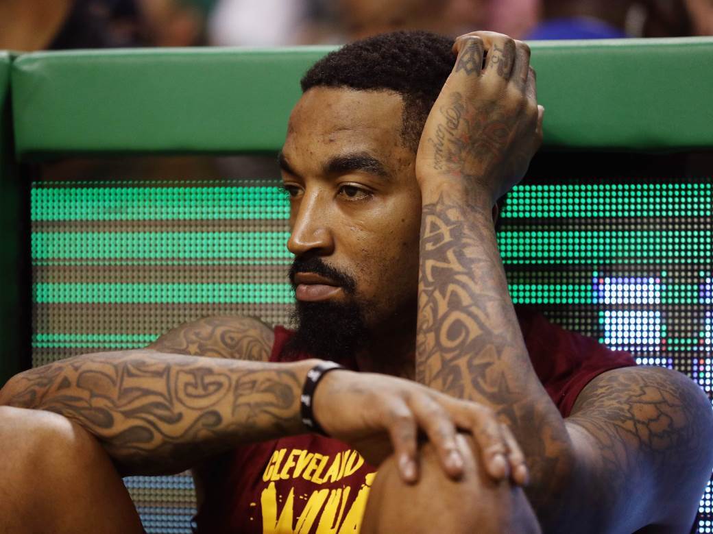  Samo dan pošto je sa sada već bivšim klubom Olimpijom odigrao poslednji meč u slovenačkom šampionatu 