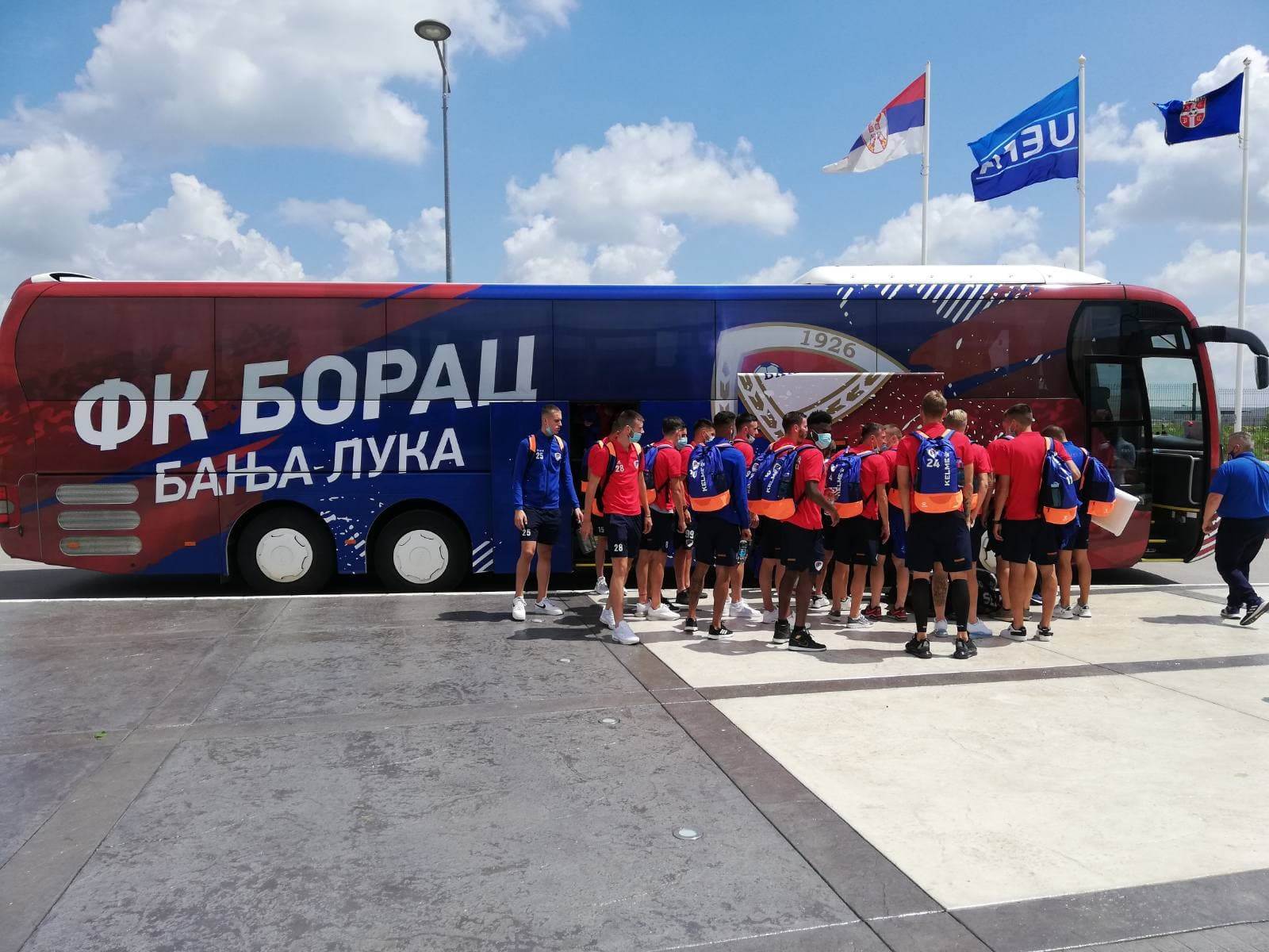  FK Borac ekspedicija stigla u Beograd (FOTO) 