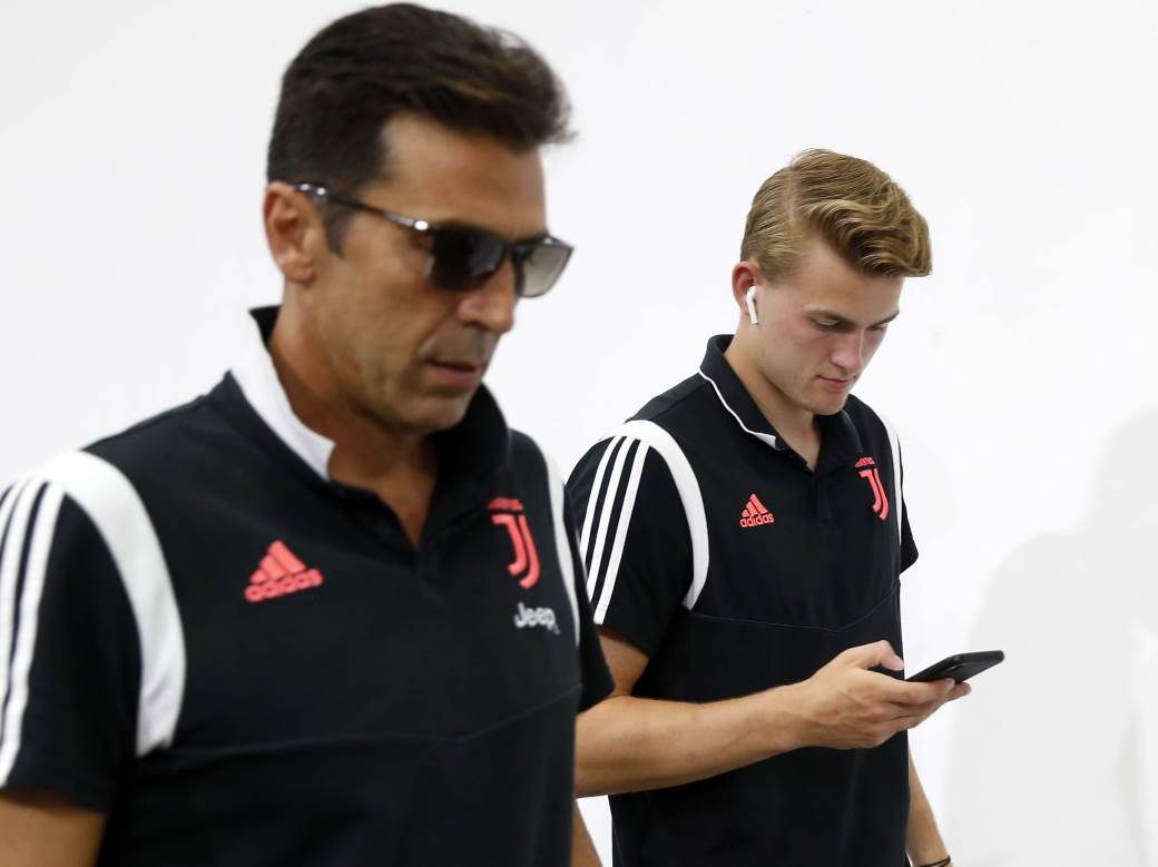  Djanludji-Bufon-ukradene-titule-Serija-A 