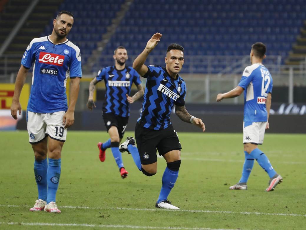  Serija A 37 kolo Inter - Napoli 2-0 