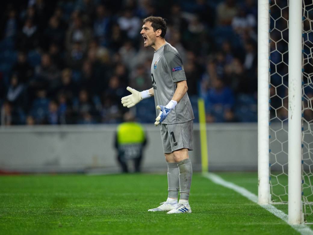 Iker Kasiljas, Porto