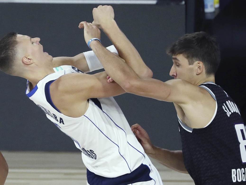  Bogdan Bogdanović šut 0-14 