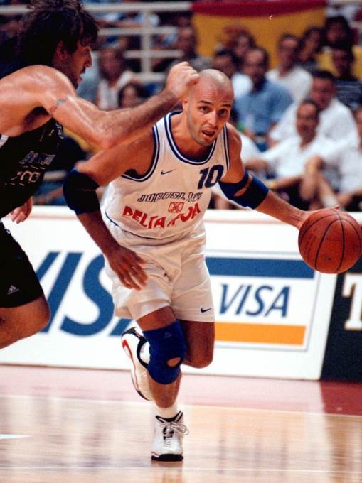  Sjecanja-Atina-1998-SR-Jugoslavija-sampion-svijeta-finale-Zeljko-Rebraca-banana-Bodiroga-MVP 