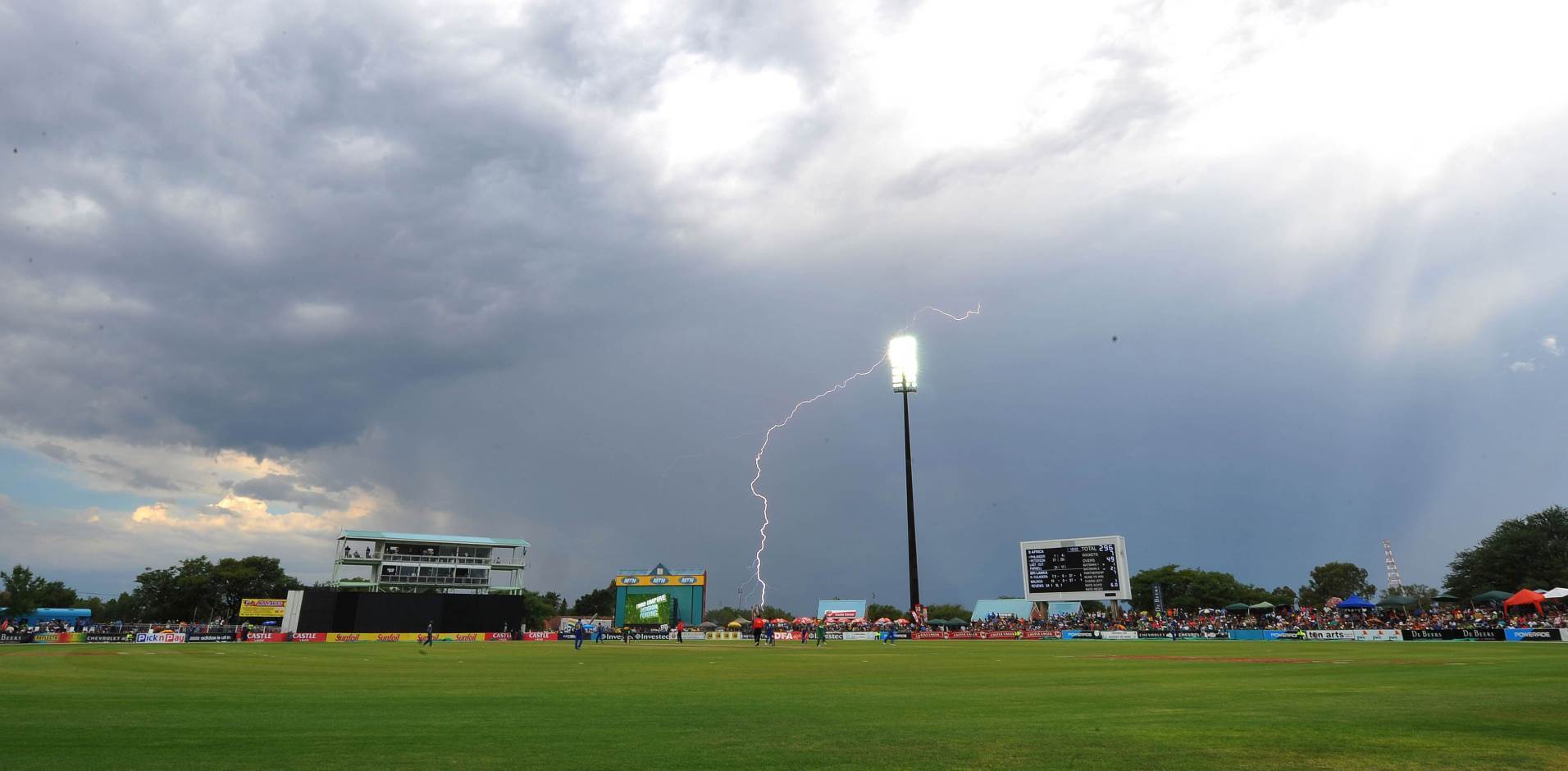  Novi detalji iz Jagodine, gdje je trenera udario grom: "Djeca su bježala, nastala je histerija" 