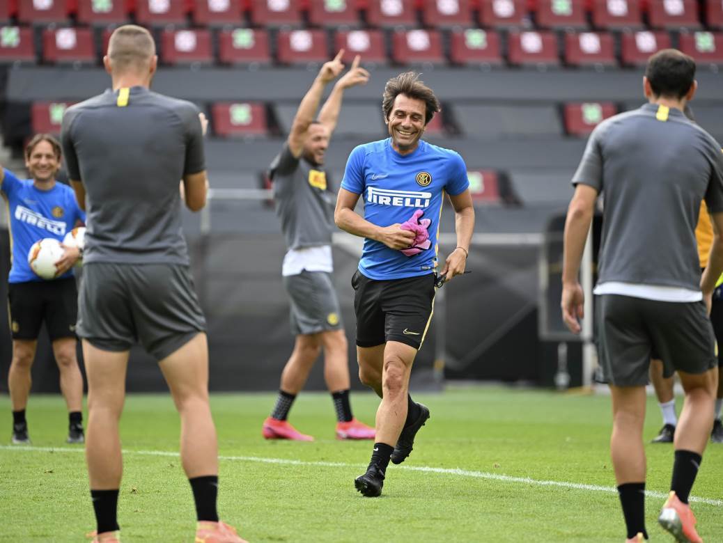  Serija A plete trenera Antonio Konte 12 miliona evra 