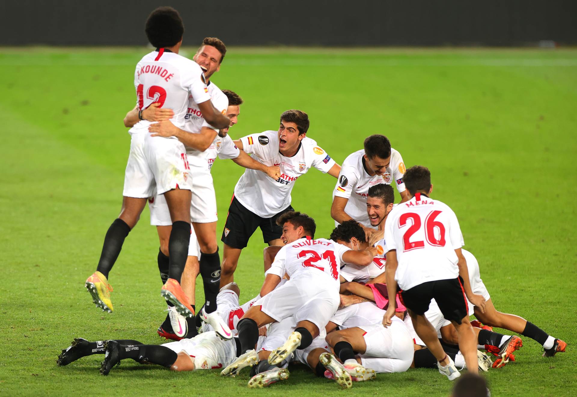  Sevilja je vladar Lige Evrope: Spektakularno finale, pet golova i "makazice" za šesti trofej u 15 godina! 