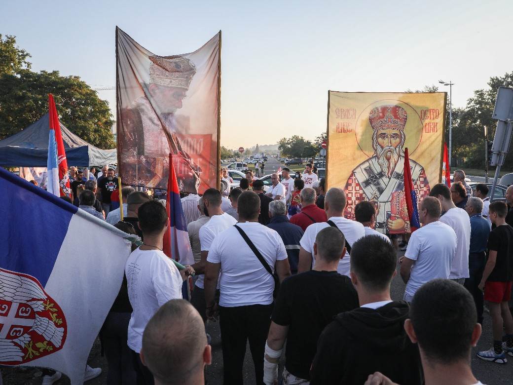  Ipak održana litija u Podgorici: Policija odblokirala put od Bioča ka glavnom gradu 