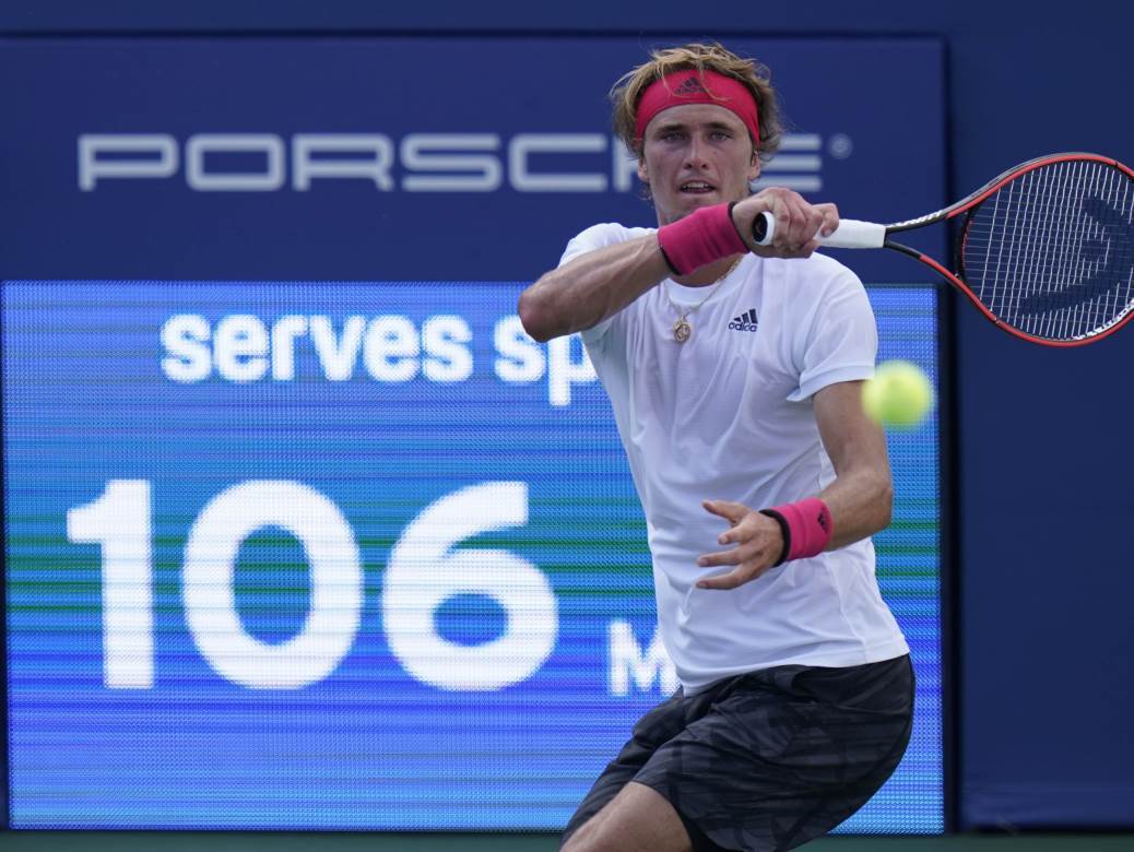  Maskirani šampion: Kada je Zverev shvatio ko se krije iza maske, bilo je kasno! 