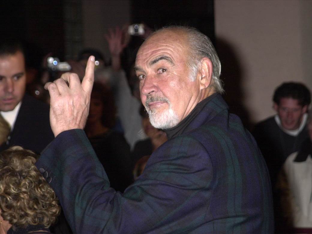  Met-Bezbi-Manceste-rjunajted-Son-Koneri-Dzejms-Bond-glumac-fudbaler 