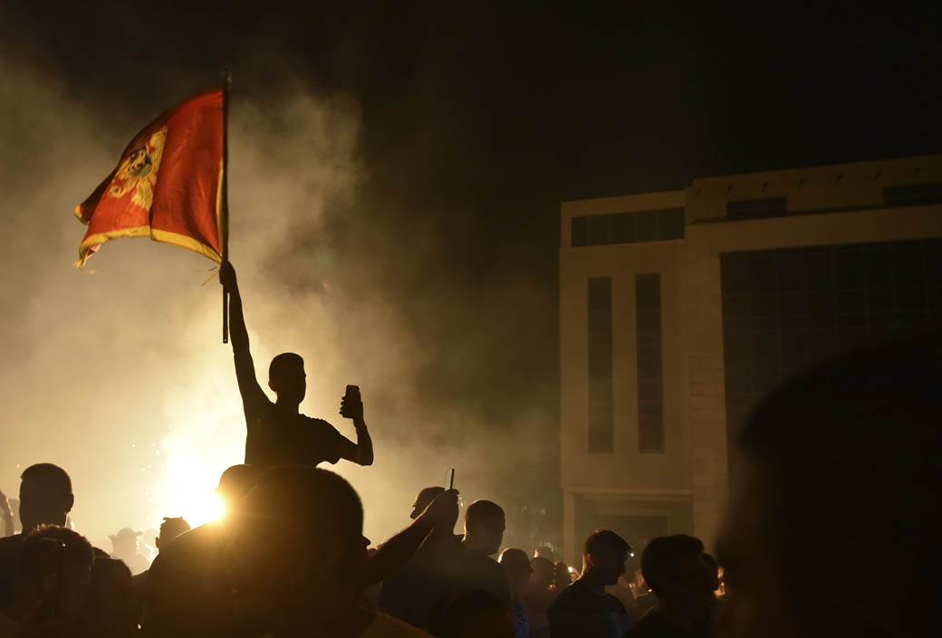 Milovi izlaze na ulice: Najavili "crnogorsko kontraslavlje", na društvenim mrežama zapaljive prijeteće poruke! 