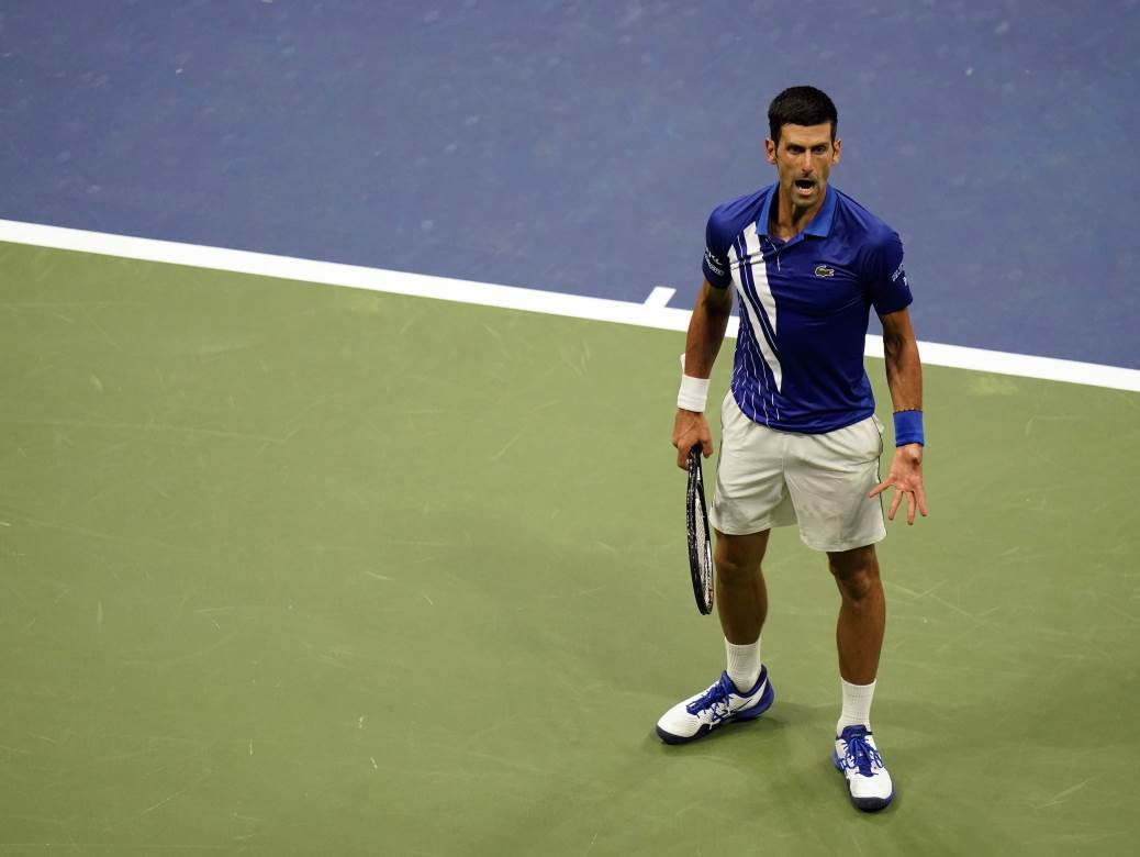  Novak "gori" od želje: "Broj 1" nije štedio ni Džumhura, ni sudiju, ni sebe na startu US opena! 