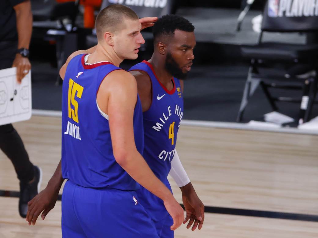  Pristao na tri puta manju platu da bi ostao sa Jokićem: Ol-Star igrač ostaje u Denveru 