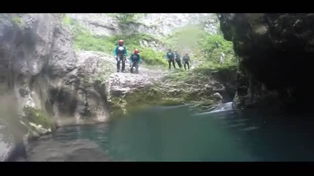  Akcija spašavanja u kanjonu Nevidio! 11 pripadnika GSS-a krenulo u potragu za povrijeđenim muškarcem 