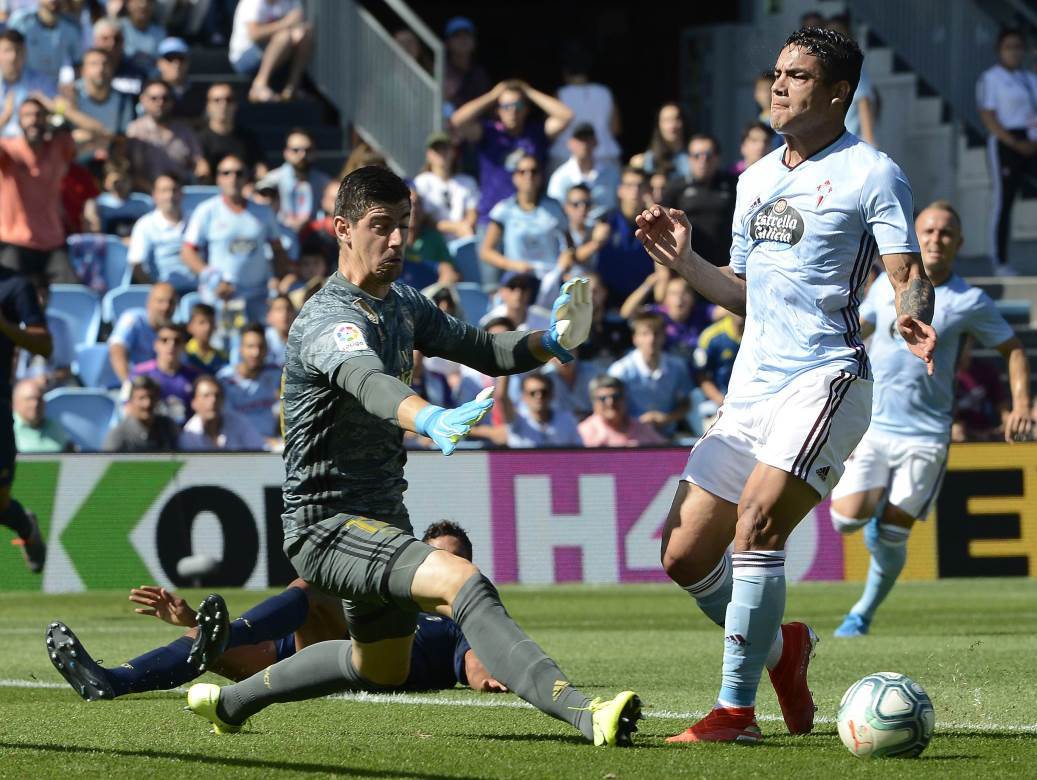  Crvena-zvezda-dovodi-napadaca-Gabrijel-Fernandez-Aleksandre-Mendi 