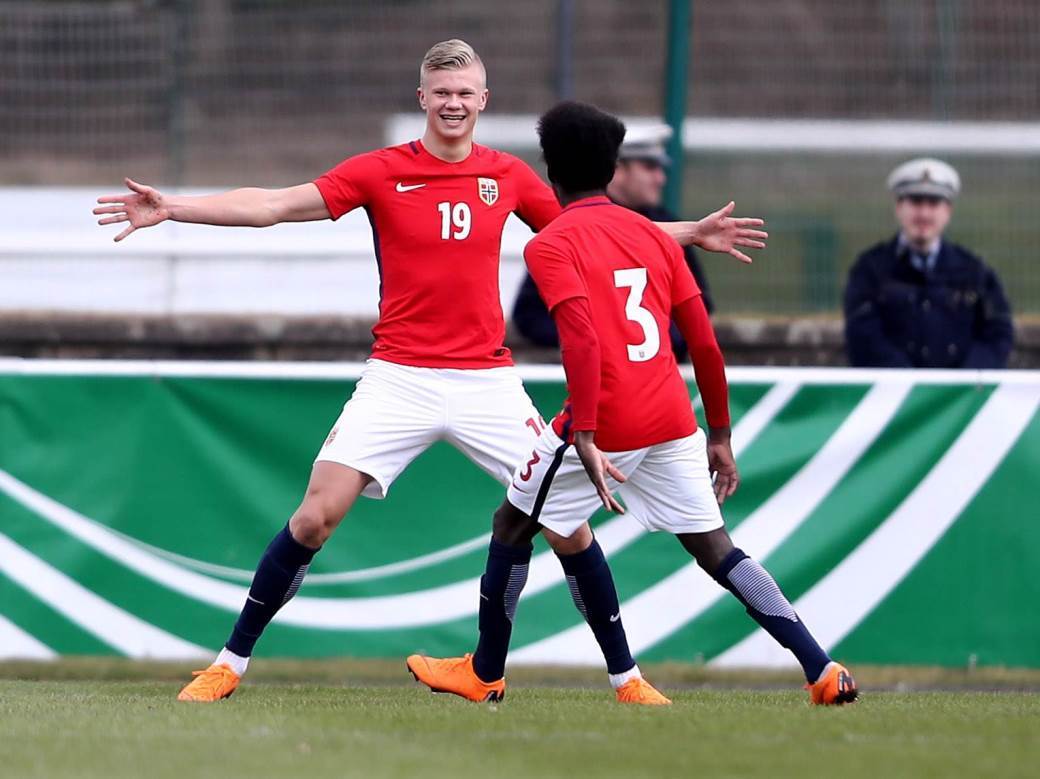  Erling-Braut-Holand-prvi-gol-za-reprezentaciju-Norveska-Austrija-1-2-Srbija-baraz-za-EURO 