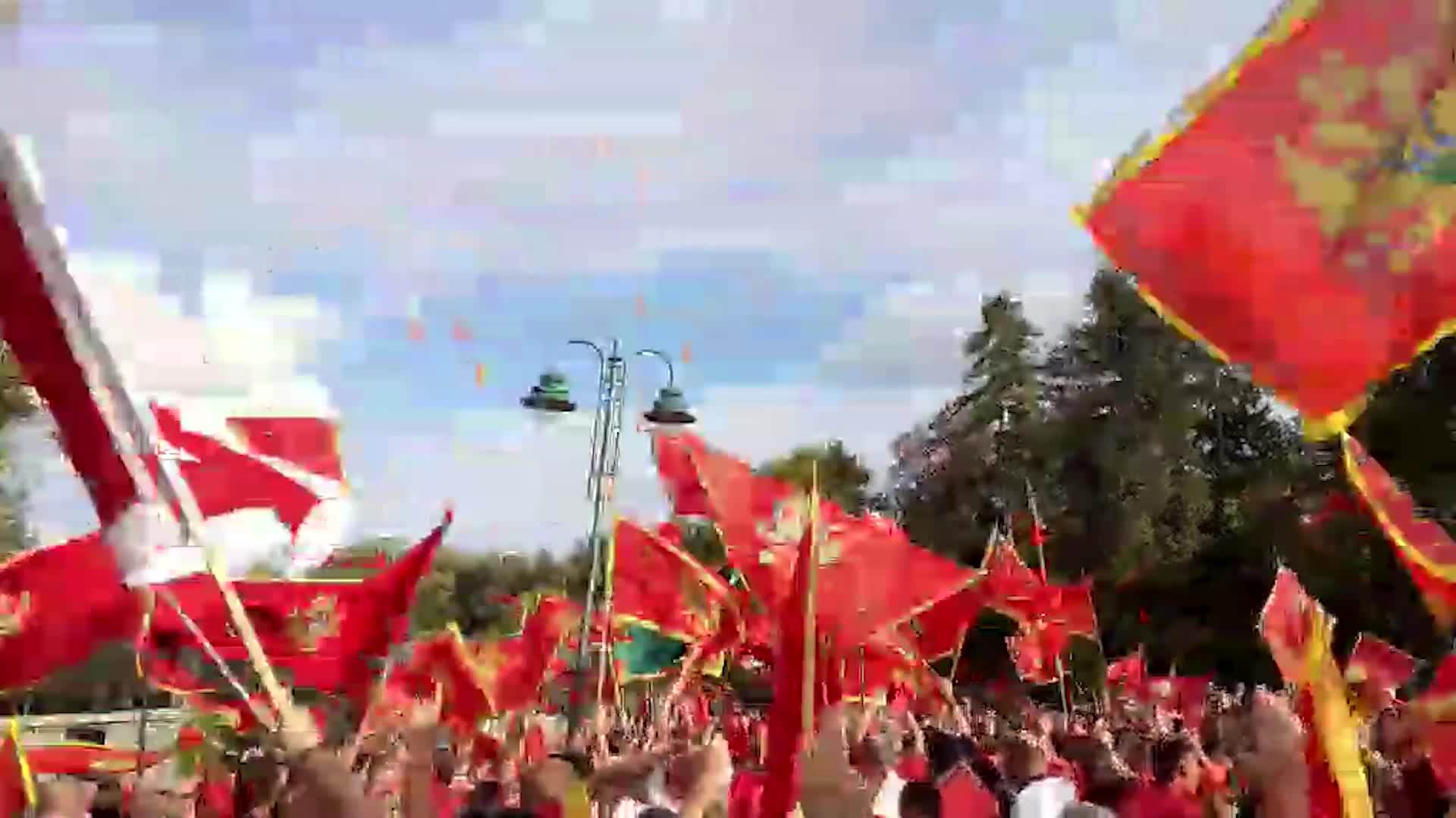  Strah pred proteste u Crnoj Gori: Spremaju se neredi, stižu navijači iz Hrvatske!? 