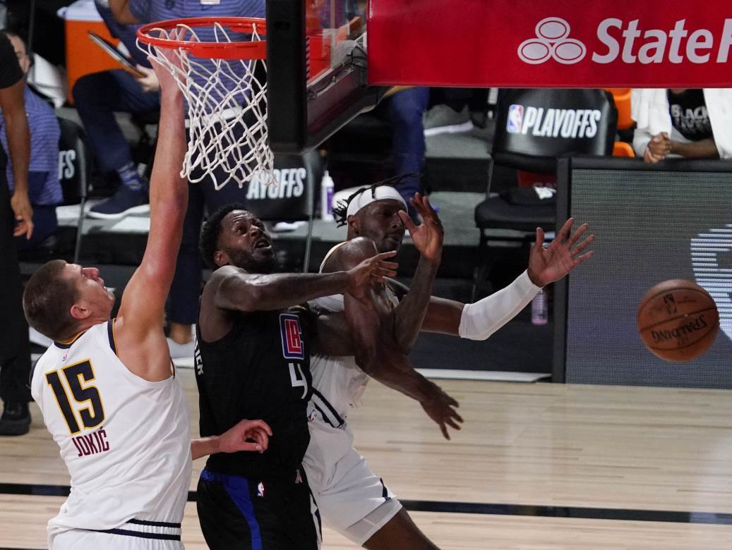  NBA liga: Klipersi - Denver 101:110 Nikola Jokić 26 poena 18 skokova 