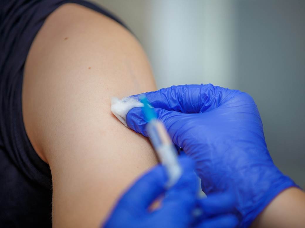  Prva zemlja u svijetu registrovala vakcinu protiv Kovida: Vakcinacija počinje već sljedeće nedjelje! 