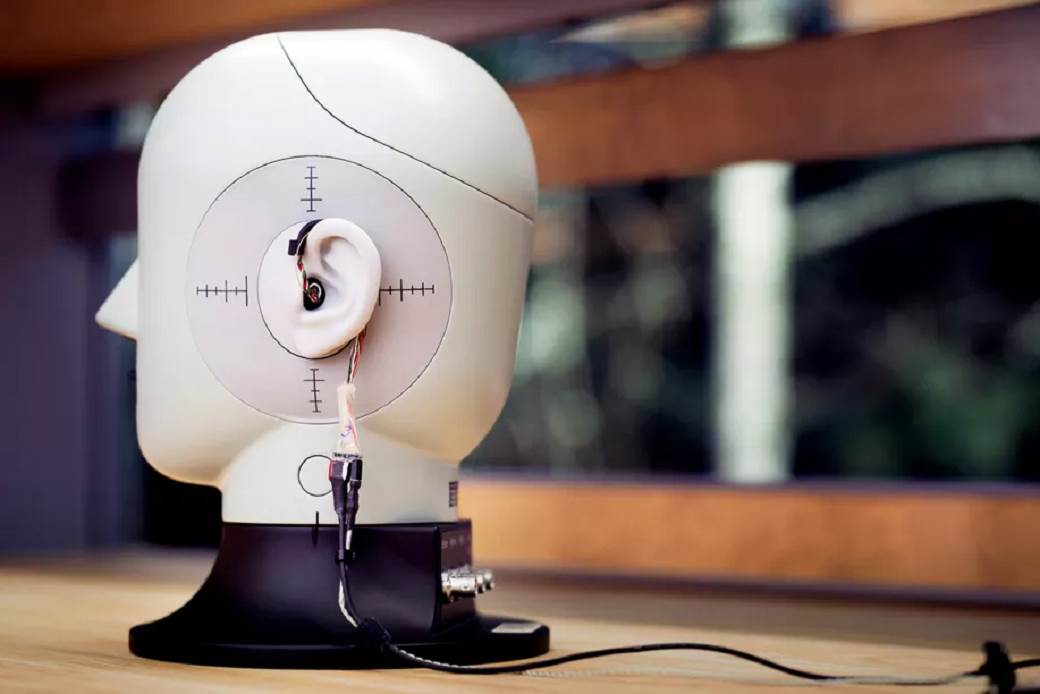  Facebook pravi naočare sa kojim ćete moći da čujete kao da ste mačka! (VIDEO) 